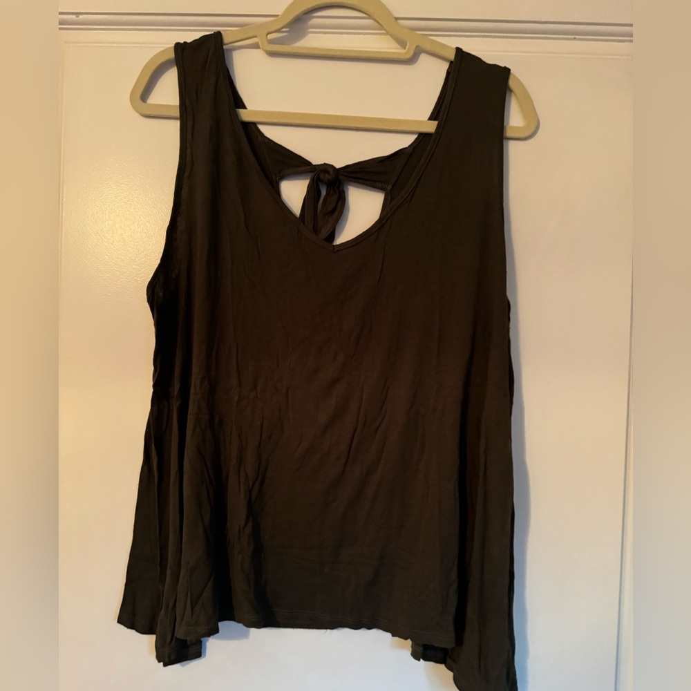 Swing tank